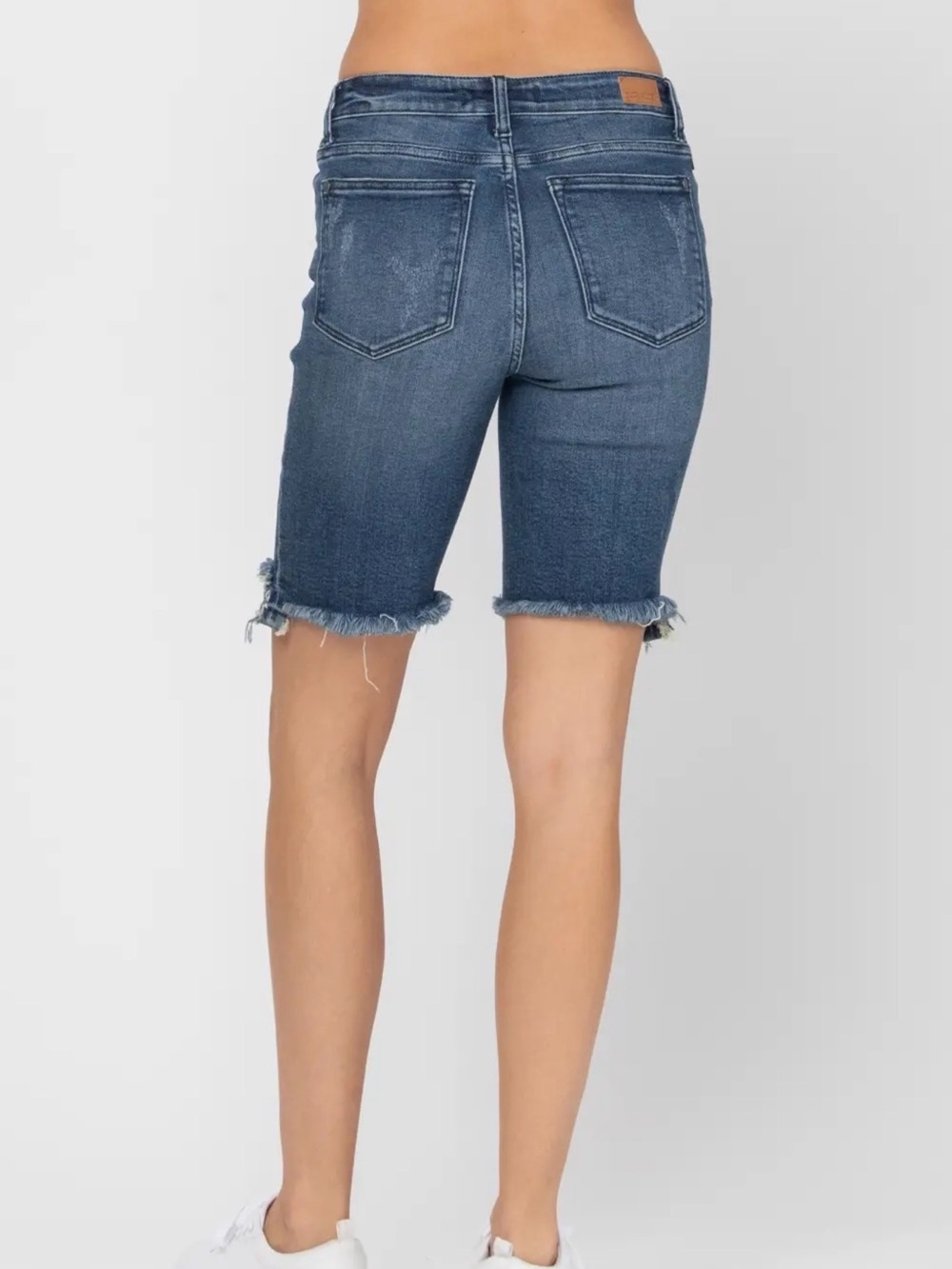 Judy Blue High Rise Cut Off Bermuda Shorts XL Dark Wash NWT - Picture 5 of 6